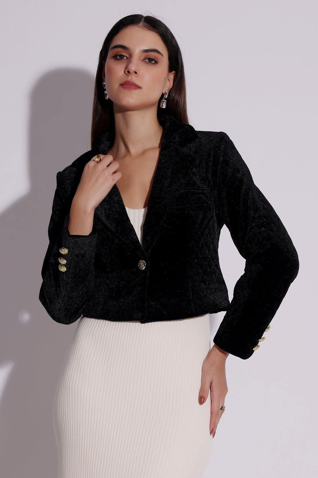 Elegant Cropped Velvet Blazer