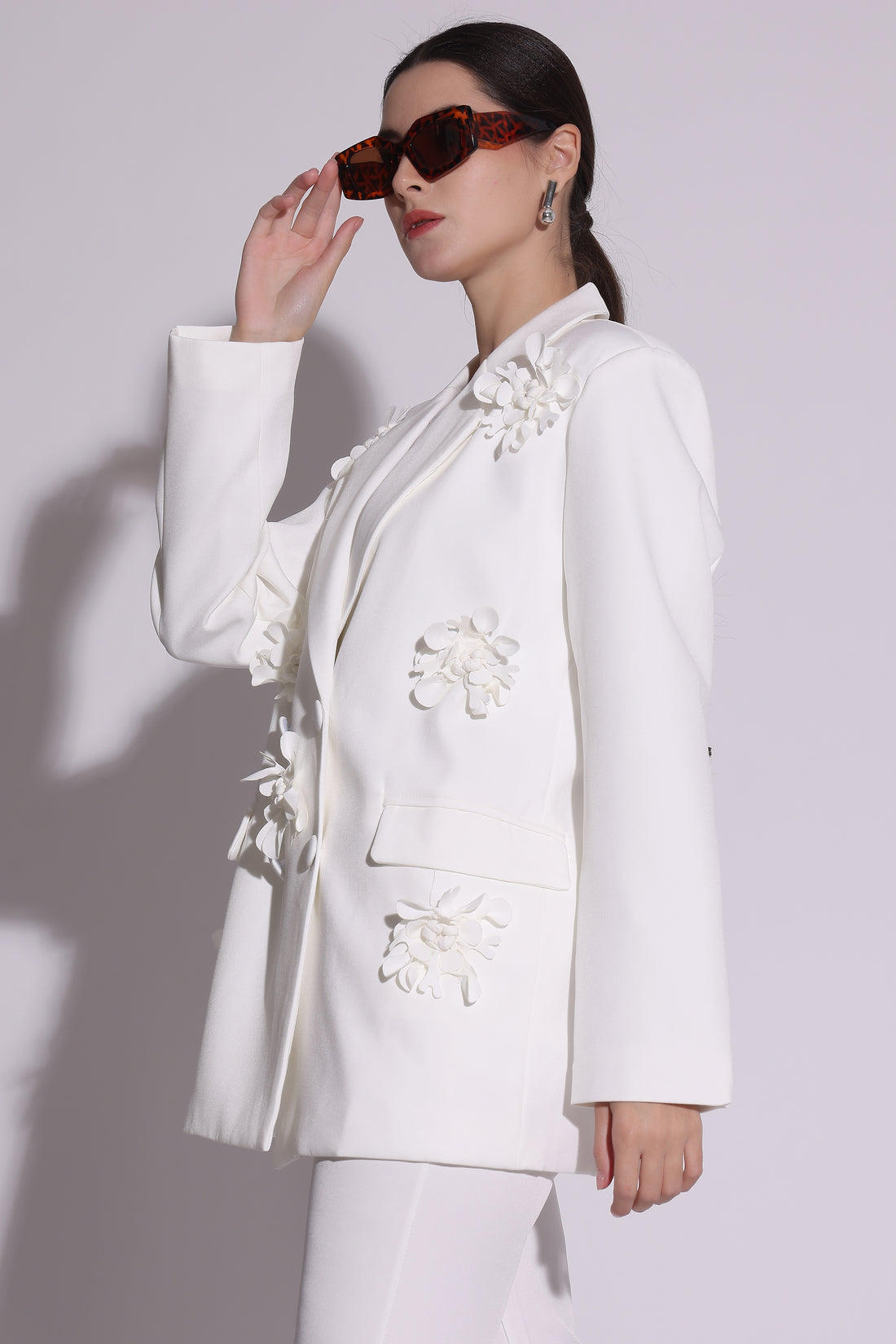 3D Floral White Blazer Set